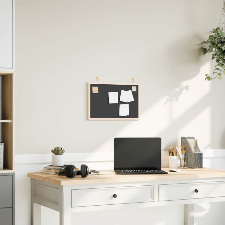 Quadro negro com estrutura em madeira de pinho | Briva Home